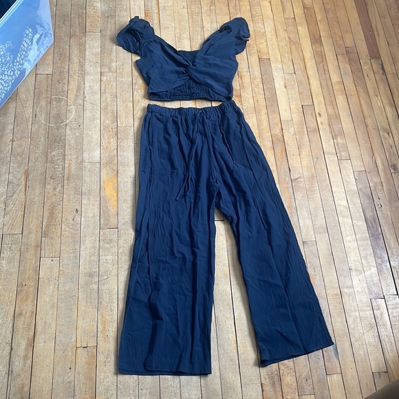 Shein set - Picture 2 of 4